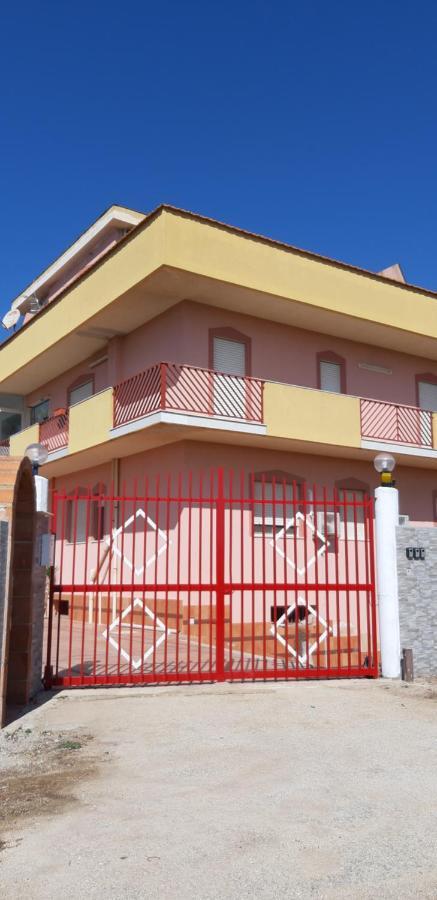 シャッカA Casa Di Tony Sicilian Holidays Blackアパートメント エクステリア 写真